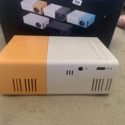 Portable wired projector - portable,