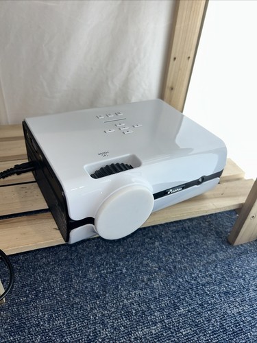 Lcd mini portable projector - portable, uk