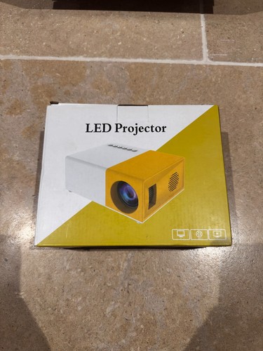 Portable mini projector 1080p - portable,