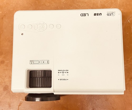 Yooyaa mini projector xr11 - projector,